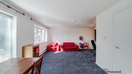 3 bedroom Semi-detached house to let in Gwyneth Road, Littlemore, Oxford, OX4