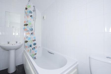 4 bedroom Semi-detached house to let in Benson Road, Oxford, OX3