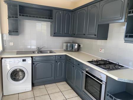4 bedroom Semi-detached house to let in Dene Road, Oxford, OX3