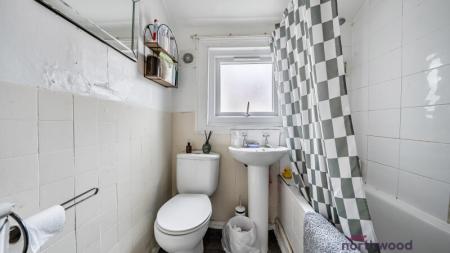 3 bedroom End of terrace house for sale in Southfield Road, Oxford, OX4