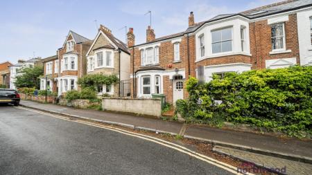 3 bedroom End of terrace house for sale in Southfield Road, Oxford, OX4
