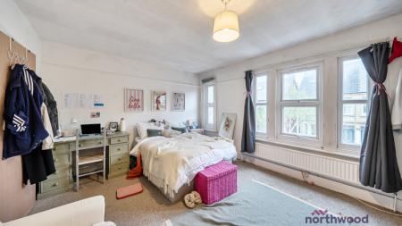 3 bedroom End of terrace house for sale in Southfield Road, Oxford, OX4