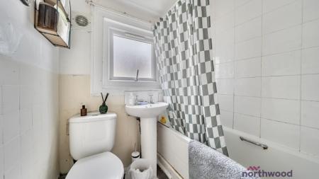 3 bedroom End of terrace house for sale in Southfield Road, Oxford, OX4