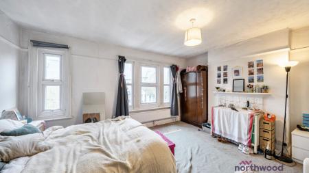 3 bedroom End of terrace house for sale in Southfield Road, Oxford, OX4