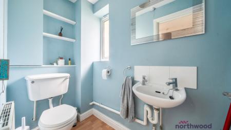 2 bedroom Flat for sale in Holly Court, Sandy Lane, Littlemore, Oxford, OX4