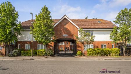 2 bedroom Flat for sale in Holly Court, Sandy Lane, Littlemore, Oxford, OX4