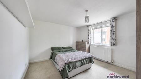2 bedroom Flat for sale in Holly Court, Sandy Lane, Littlemore, Oxford, OX4