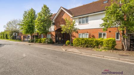 2 bedroom Flat for sale in Holly Court, Sandy Lane, Littlemore, Oxford, OX4
