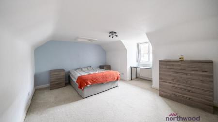 2 bedroom Flat for sale in Holly Court, Sandy Lane, Littlemore, Oxford, OX4
