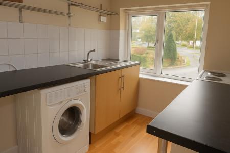1 bedroom Flat to let in Brookfield Crescent, Oxford, OX3