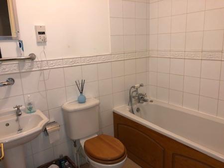 2 bedroom Flat to let in Awgar Stone Road, Oxford, OX3