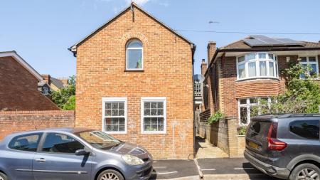 2 bedroom Detached house for sale in Henley Street, Cowley, Oxford, OX4