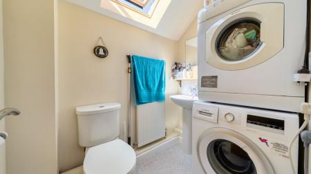 2 bedroom Flat for sale in Henley Street, Cowley, Oxford, OX4