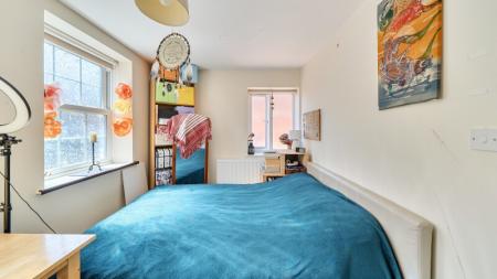 2 bedroom Flat for sale in Henley Street, Cowley, Oxford, OX4