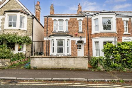 4 bedroom Semi-detached house to let in Southfield Road, Oxford, OX4