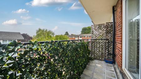 2 bedroom Flat to let in Lizmans Court, Silkdale Close, Cowley, Oxford, OX4