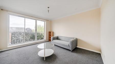 2 bedroom Flat to let in Lizmans Court, Silkdale Close, Cowley, Oxford, OX4