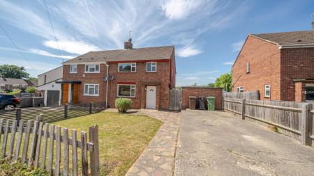 3 bedroom Semi-detached house to let in Pinnocks Way, Oxford, OX2