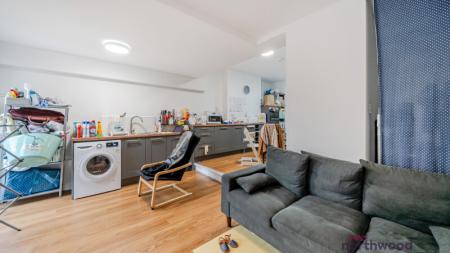 2 bedroom Flat for sale in Divinity Road, Cowley, Oxford, OX4