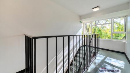 3 bedroom Flat for sale in Southfield Park, Cowley, Oxford, OX4