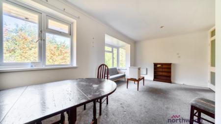 3 bedroom Flat for sale in Southfield Park, Cowley, Oxford, OX4