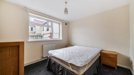 2 bedroom Flat to let in Long Lane, Littlemore, Oxford, OX4