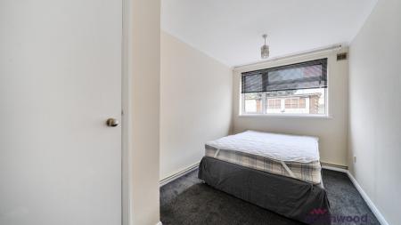 2 bedroom Flat to let in Long Lane, Littlemore, Oxford, OX4