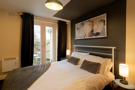 2 bedroom Flat to let in Green Road, Risinghurst, Oxford, OX3
