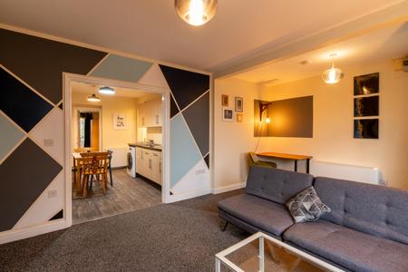 2 bedroom Flat to let in Green Road, Risinghurst, Oxford, OX3