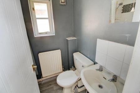 3 bedroom Semi-detached house for sale in Farriers Court, Peterborough, PE2