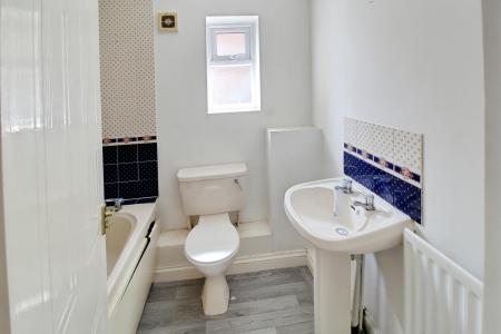 3 bedroom Semi-detached house for sale in Farriers Court, Peterborough, PE2