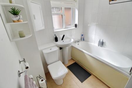 1 bedroom Flat for sale in Heather Avenue, Dogsthorpe, Peterborough, PE1