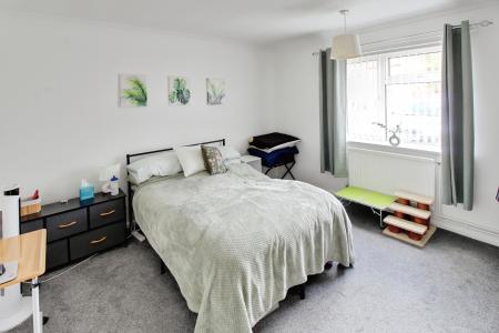1 bedroom Flat for sale in Heather Avenue, Dogsthorpe, Peterborough, PE1
