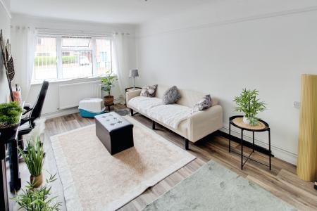 1 bedroom Flat for sale in Heather Avenue, Dogsthorpe, Peterborough, PE1