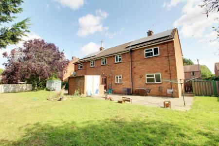 1 bedroom Flat for sale in Heather Avenue, Dogsthorpe, Peterborough, PE1