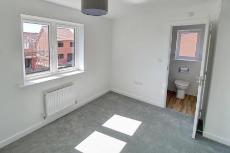 3 bedroom Semi-detached house to let in Baldock Drive, Bourne, PE10