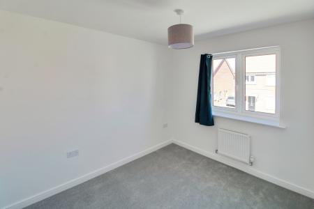 3 bedroom Semi-detached house to let in Baldock Drive, Bourne, PE10