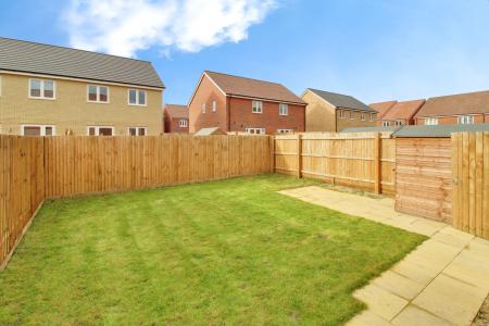 3 bedroom Semi-detached house to let in Baldock Drive, Bourne, PE10