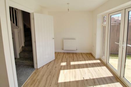 3 bedroom Semi-detached house to let in Baldock Drive, Bourne, PE10