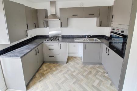 3 bedroom Semi-detached house to let in Baldock Drive, Bourne, PE10