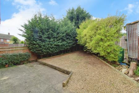 4 bedroom Semi-detached house for sale in Poplar Avenue, Dogsthorpe, Peterborough, PE1