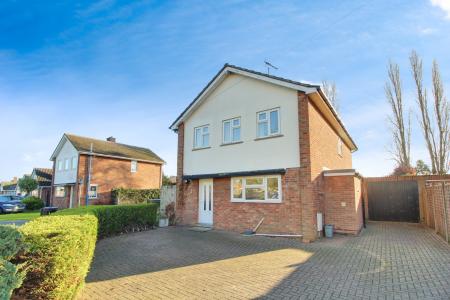 5 bedroom Detached house to let in Ledbury Road, Netherton, Peterborough, PE3
