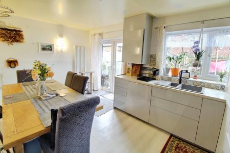 5 bedroom Semi-detached house for sale in Crown Street, New England, Peterborough, PE1