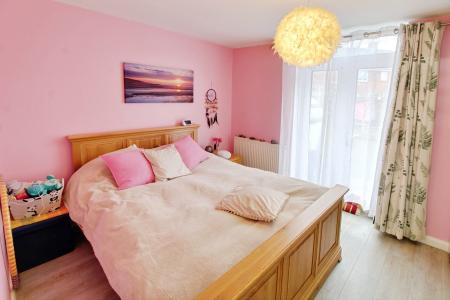 5 bedroom Semi-detached house for sale in Crown Street, New England, Peterborough, PE1