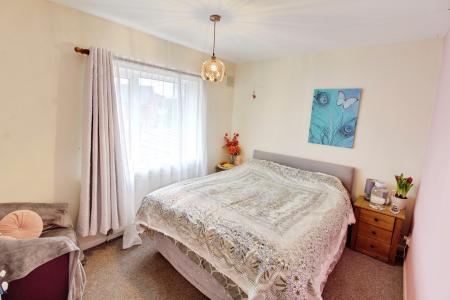 5 bedroom Semi-detached house for sale in Crown Street, New England, Peterborough, PE1