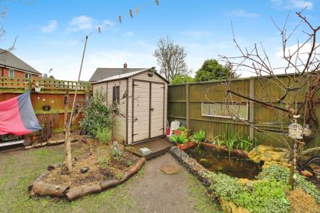 5 bedroom Semi-detached house for sale in Crown Street, New England, Peterborough, PE1