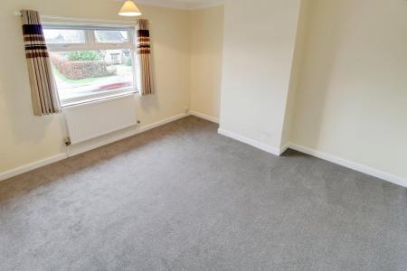 4 bedroom Semi-detached house to let in Eye Road, Peterborough, PE1