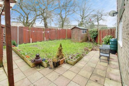 3 bedroom Terraced House to let in Outfield, North Bretton, Peterborough, PE3