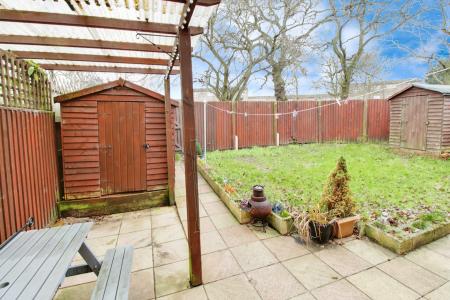 3 bedroom Terraced House to let in Outfield, North Bretton, Peterborough, PE3