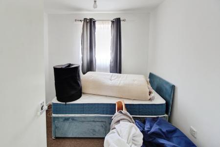 3 bedroom Terraced House to let in Crabtree, Paston, Peterborough, PE4